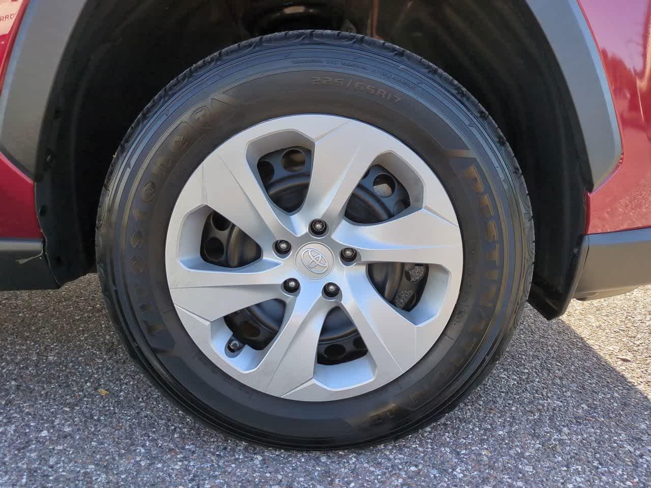 Toyota Rav4 Le Fwd Sport Utility - Thumbnail 12