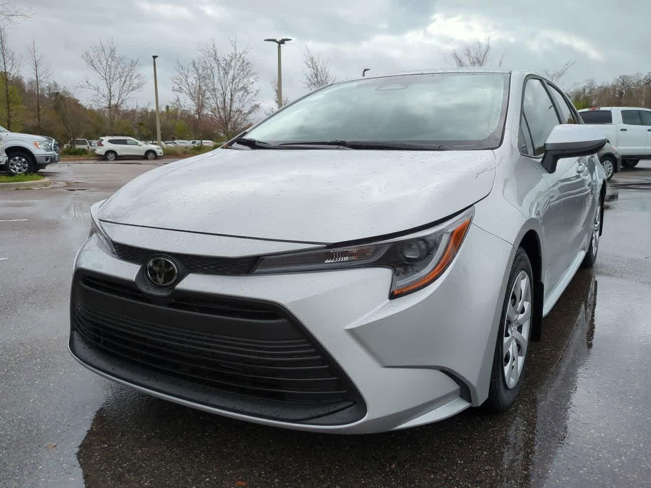 Toyota Corolla Le Fwd 4Dr Car - Thumbnail 3