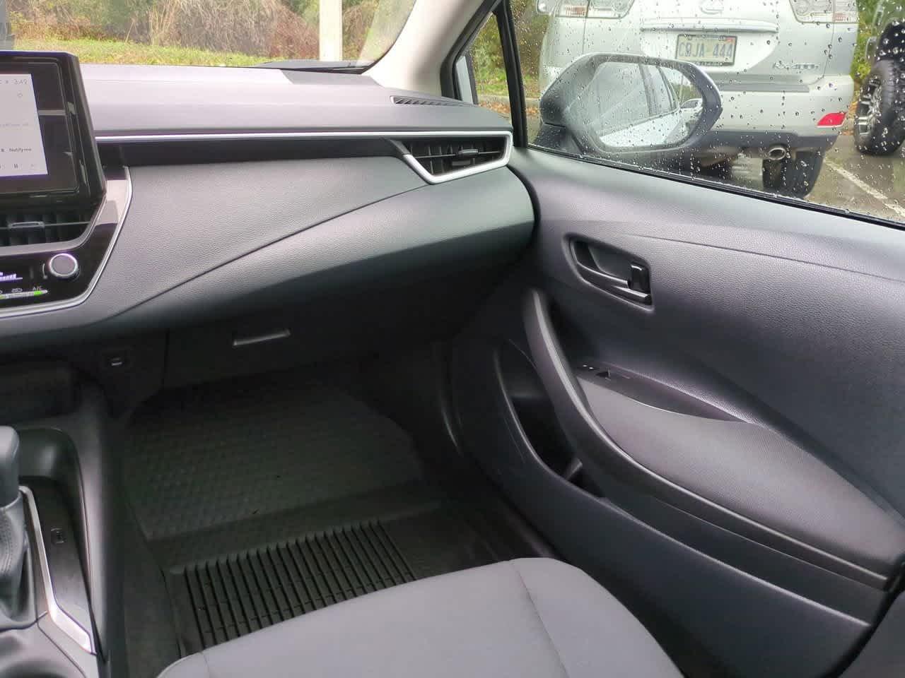 Toyota Corolla Le Fwd 4Dr Car - Thumbnail 17