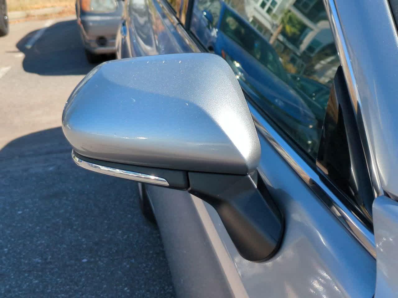 Toyota Avalon Hybrid Xle Fwd 4Dr Car - Thumbnail 13