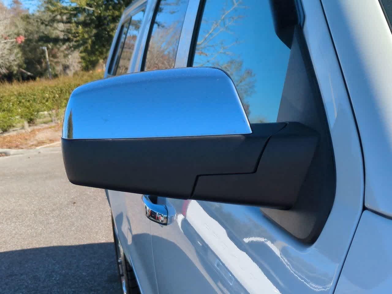 Chevrolet Silverado 1500 High Country Rwd Crew Cab - Thumbnail 13