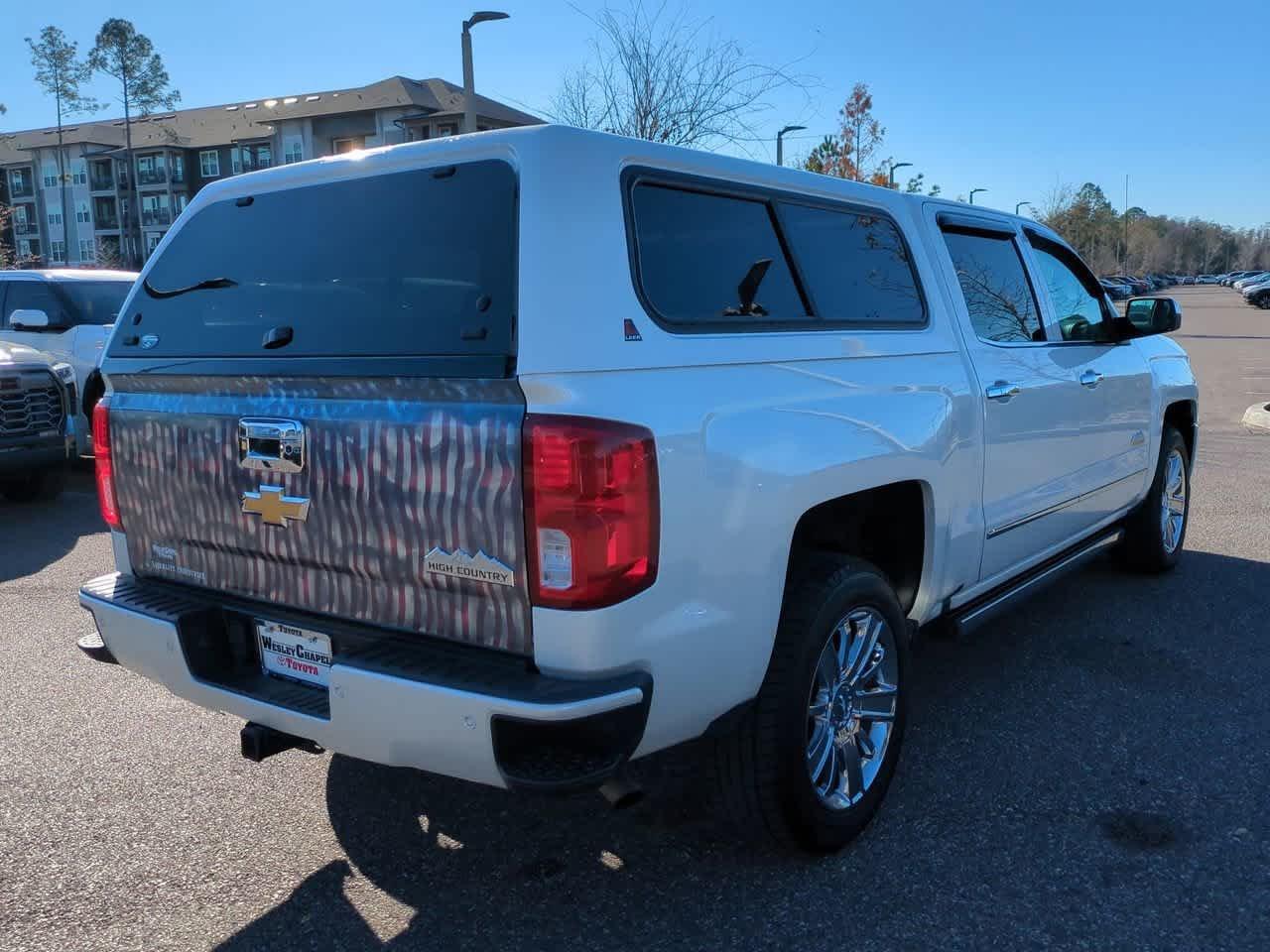 Chevrolet Silverado 1500 High Country Rwd Crew Cab - Thumbnail 7