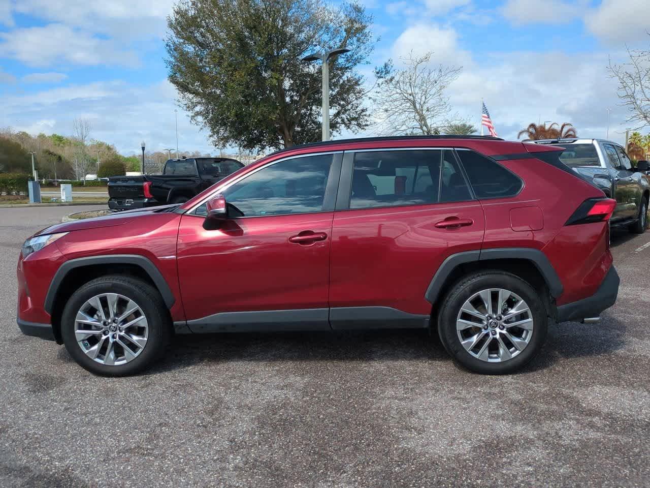 Toyota Rav4 Xle Premium Fwd Sport Utility - Thumbnail 4