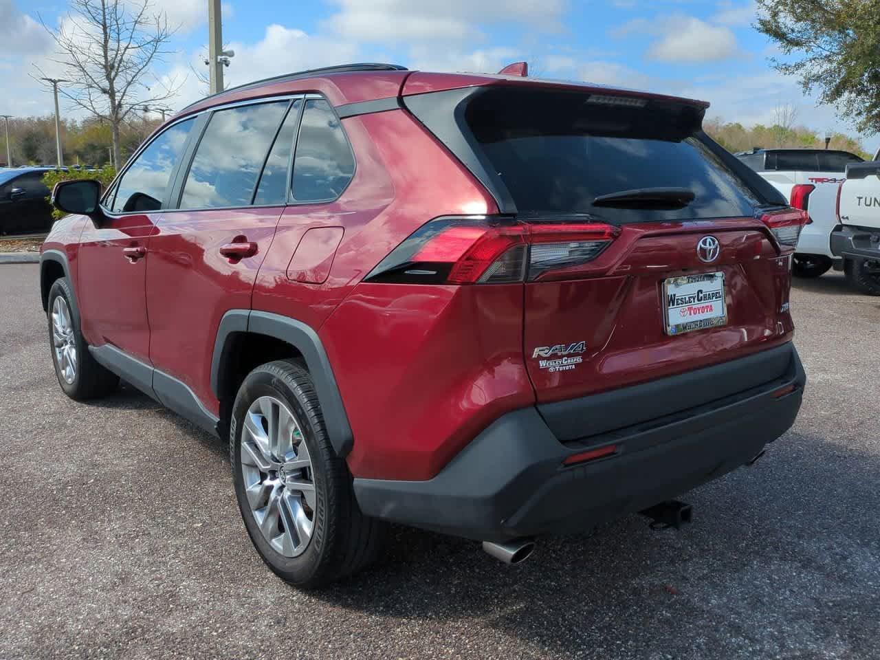 Toyota Rav4 Xle Premium Fwd Sport Utility - Thumbnail 5