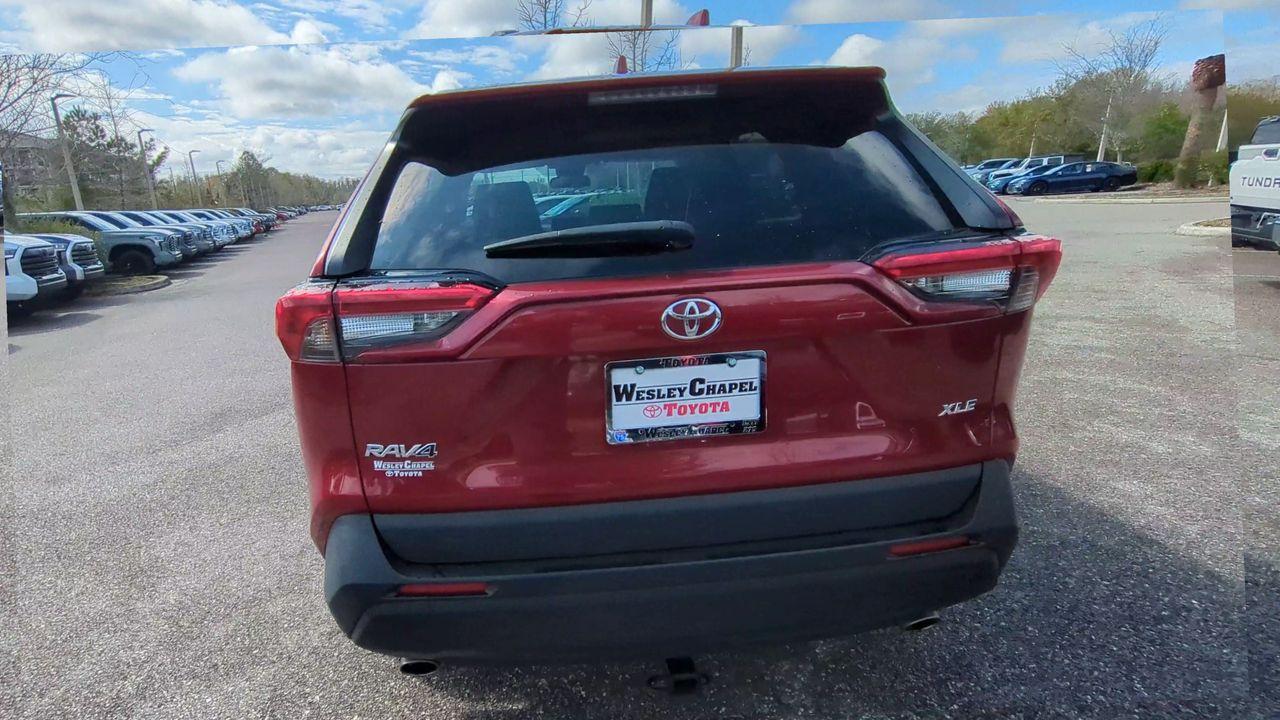 Toyota Rav4 Xle Premium Fwd Sport Utility - Thumbnail 2