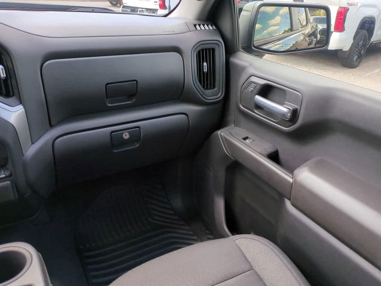 Chevrolet Silverado 1500 Ltd Custom Rwd Crew Cab - Thumbnail 17