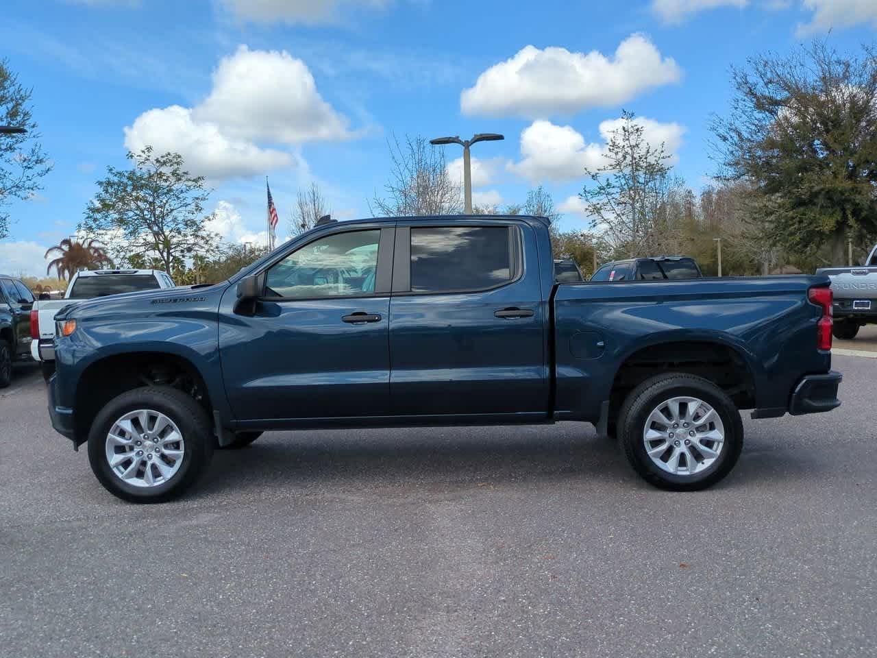 Chevrolet Silverado 1500 Ltd Custom Rwd Crew Cab - Thumbnail 4