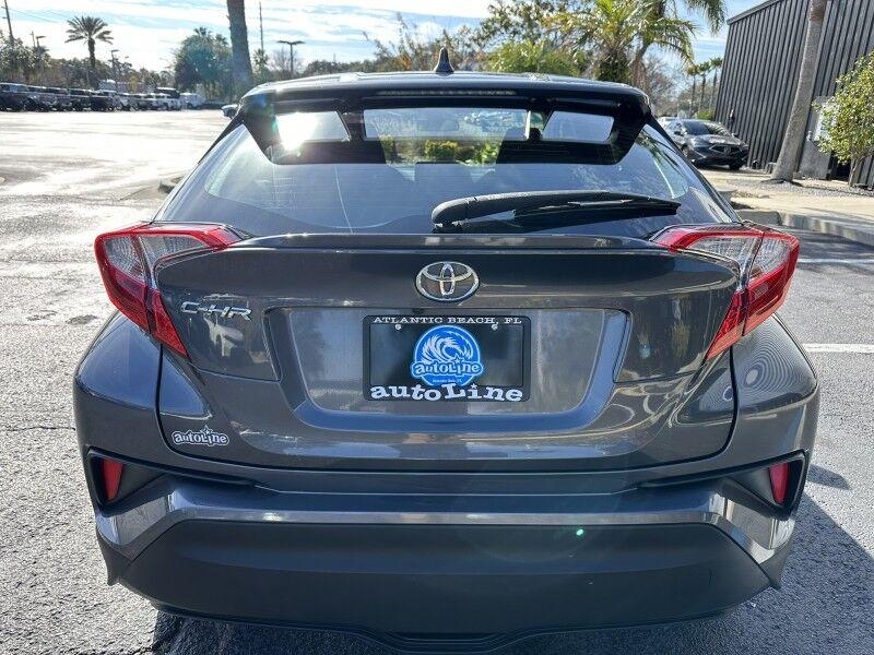 Toyota C-HR - Thumbnail 4