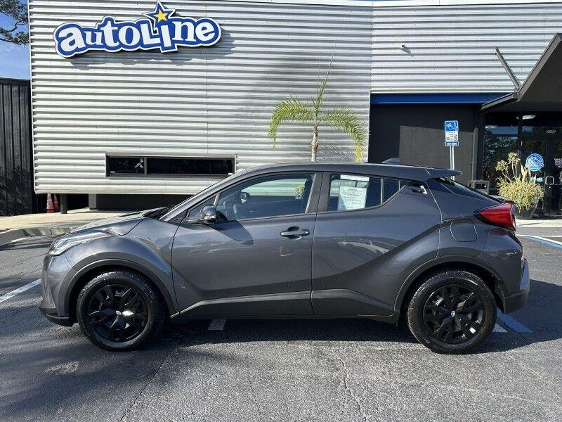 Toyota C-HR - Thumbnail 2