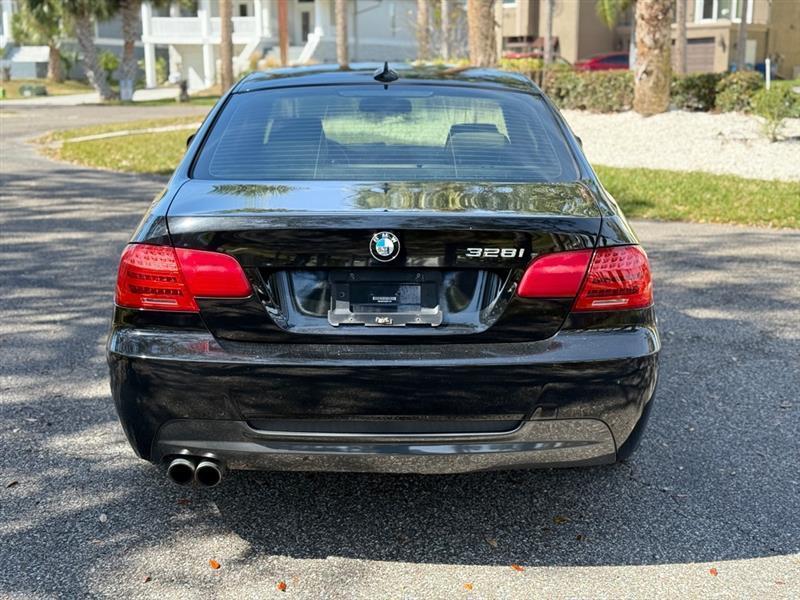 Bmw 3-Series 328I Coupe - Thumbnail 5