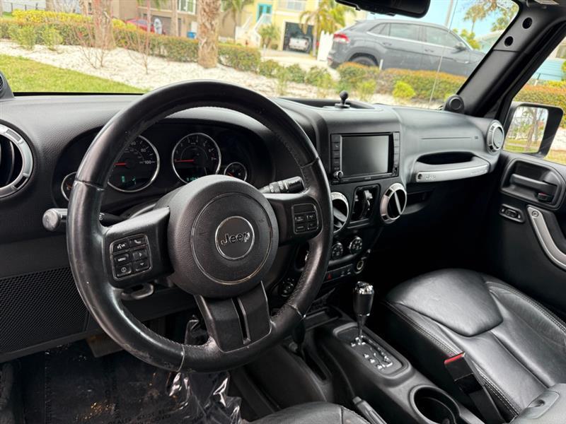 Jeep Wrangler Unlimited Sahara 4Wd - Thumbnail 10