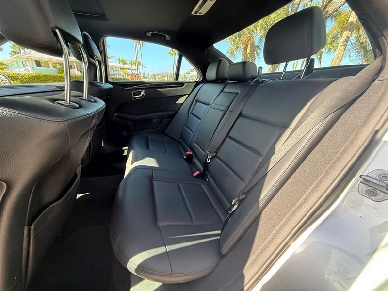 Mercedes-Benz E-Class E350 Sedan - Thumbnail 14