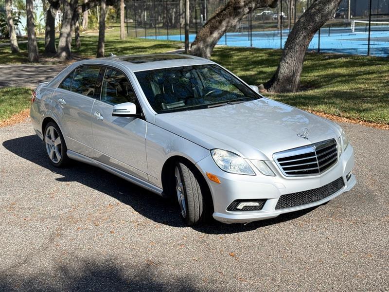 Mercedes-Benz E-Class E350 Sedan - Thumbnail 8