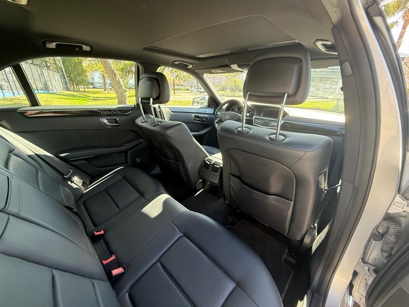 Mercedes-Benz E-Class E350 Sedan - Thumbnail 19