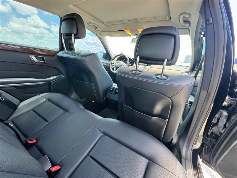 Mercedes-Benz E-Class E350 Sedan - Thumbnail 16