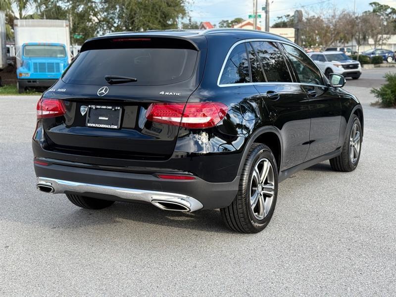 Mercedes-Benz Glc-Class Glc300 4Matic - Thumbnail 6