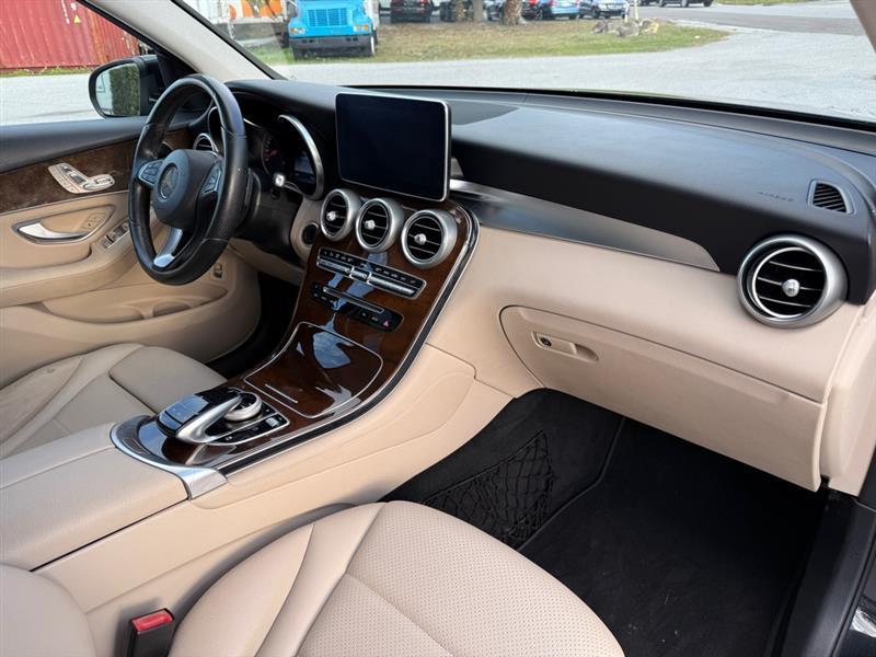 Mercedes-Benz Glc-Class Glc300 4Matic - Thumbnail 19