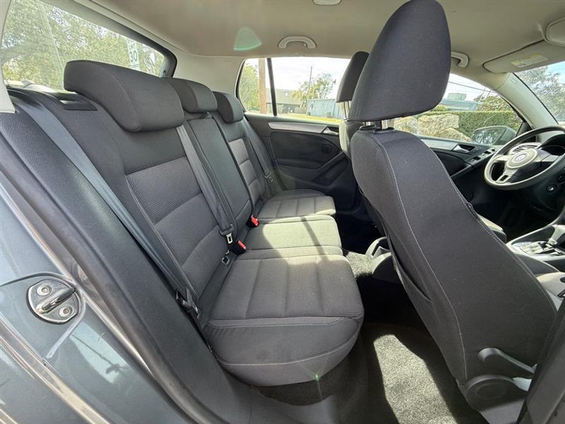 Volkswagen Golf 2.5L 4-Door Pzev - Thumbnail 15