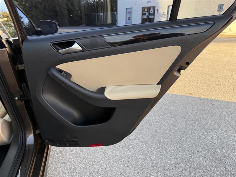 Volkswagen Jetta Tdi S 6A - Thumbnail 20