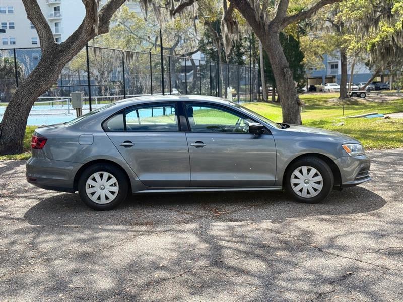 Volkswagen Jetta 1.4T S 6A - Thumbnail 7