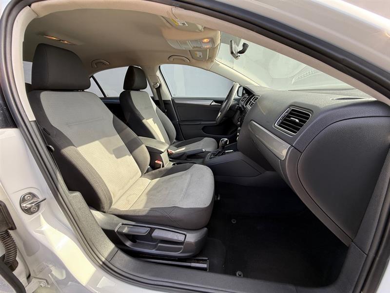 Volkswagen Jetta 1.4T S 6A - Thumbnail 18