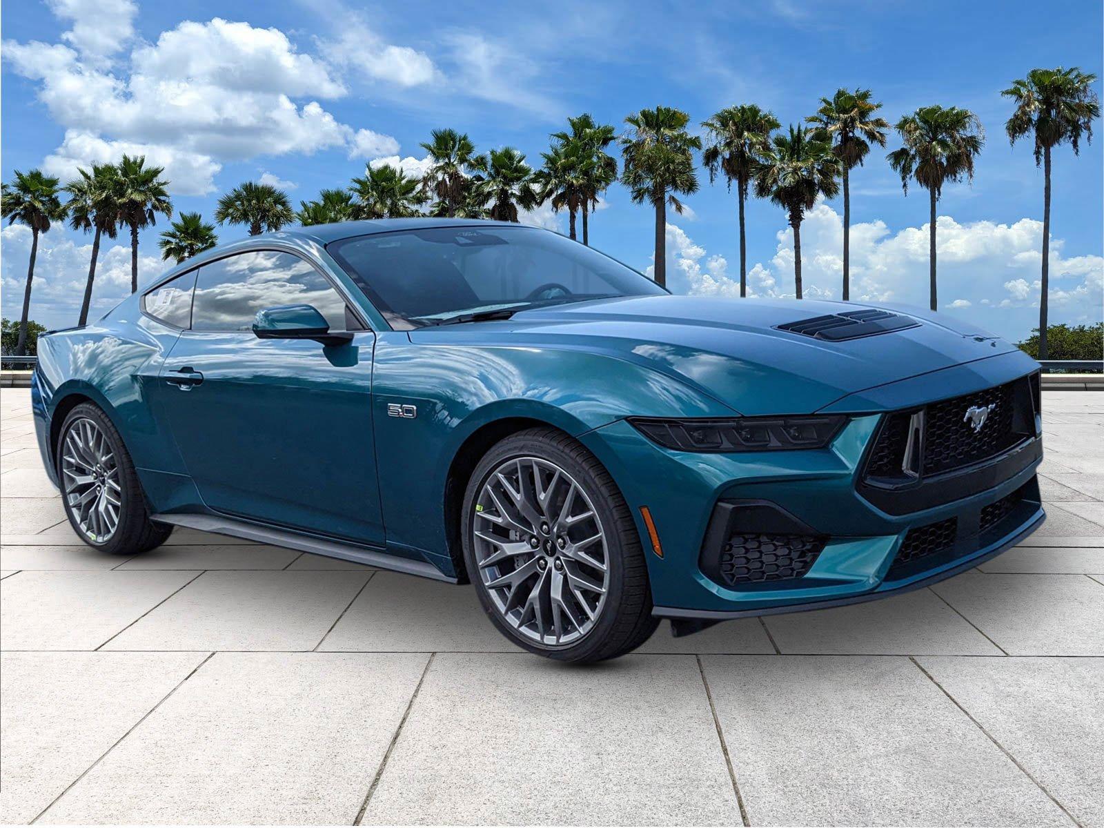 Ford Mustang Gt Premium - Thumbnail 3