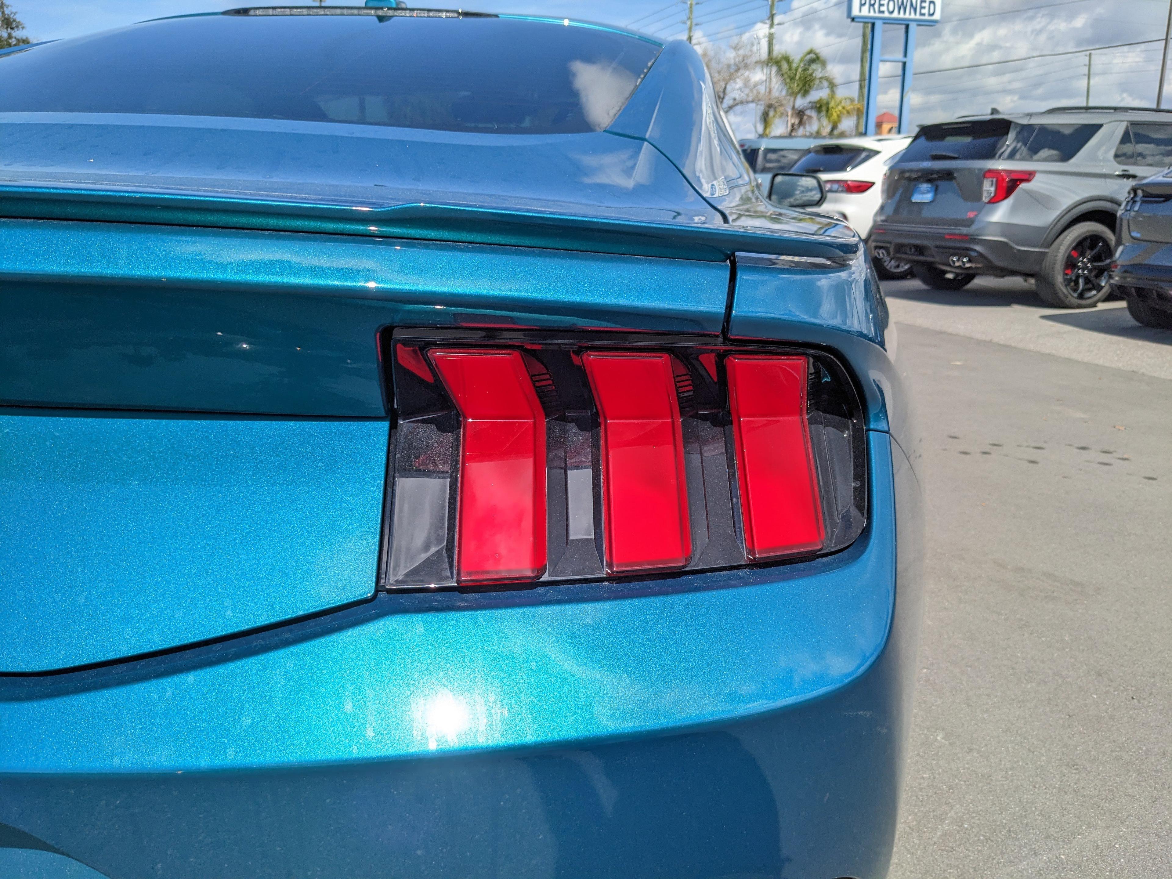 Ford Mustang Gt Premium - Thumbnail 12