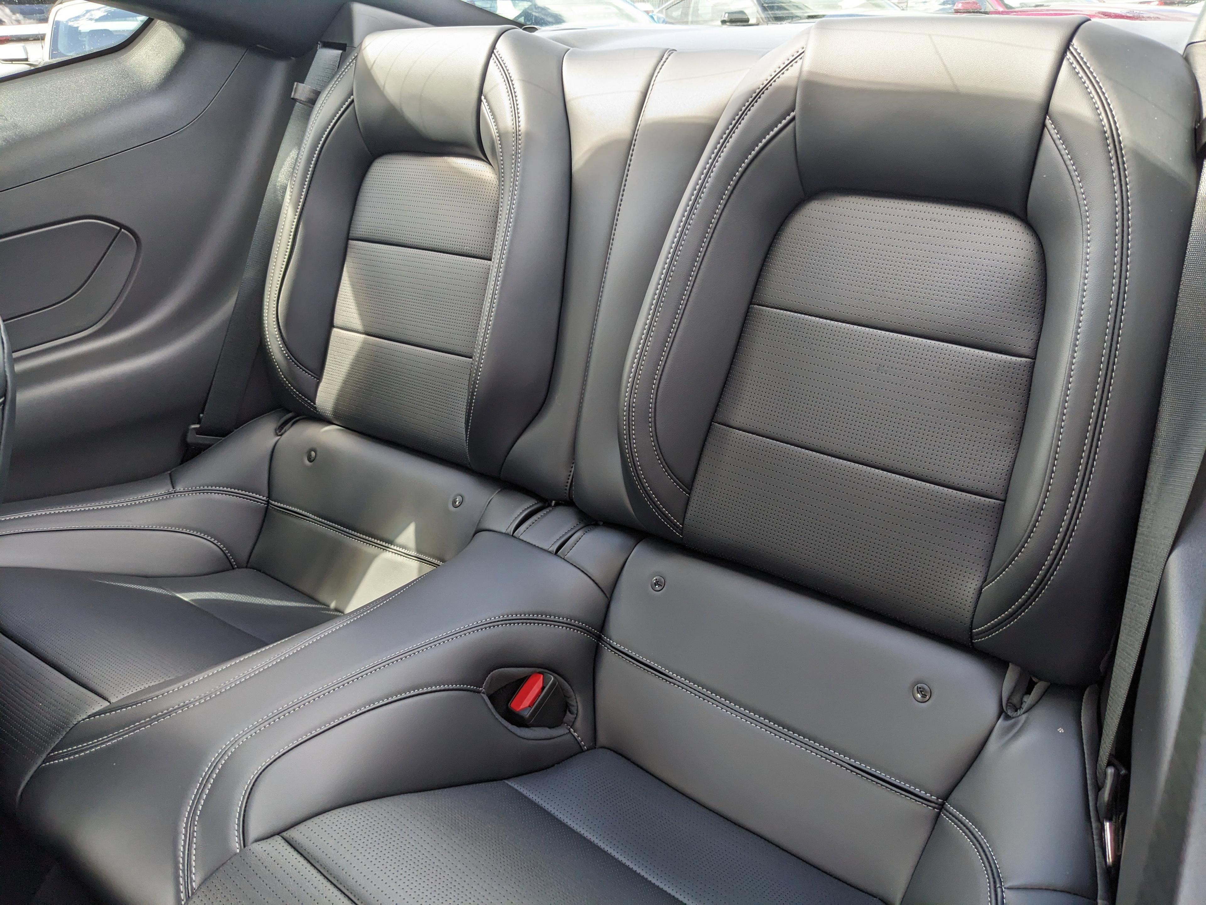 Ford Mustang Gt Premium - Thumbnail 19