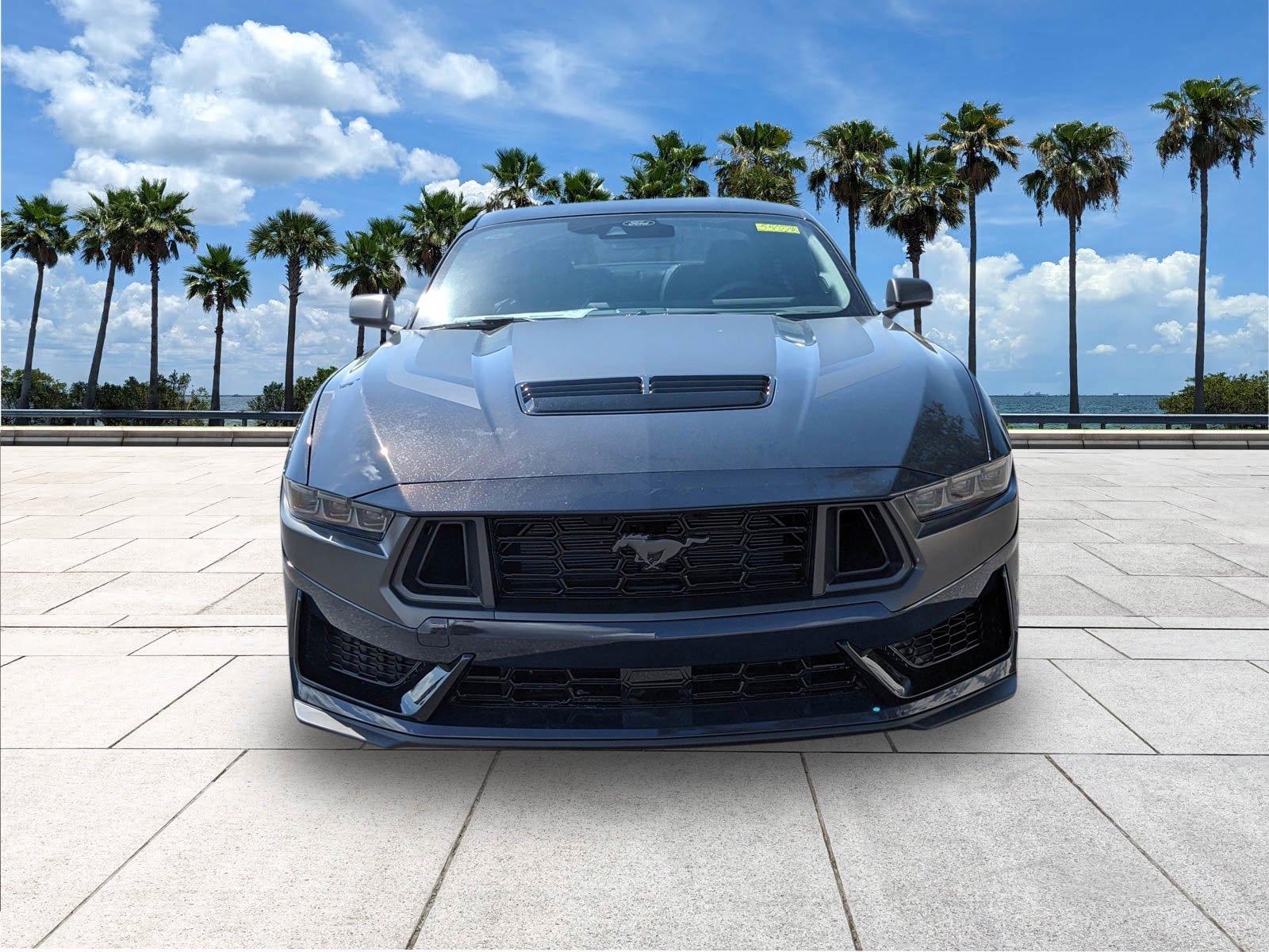Ford Mustang Dark Horse - Thumbnail 3
