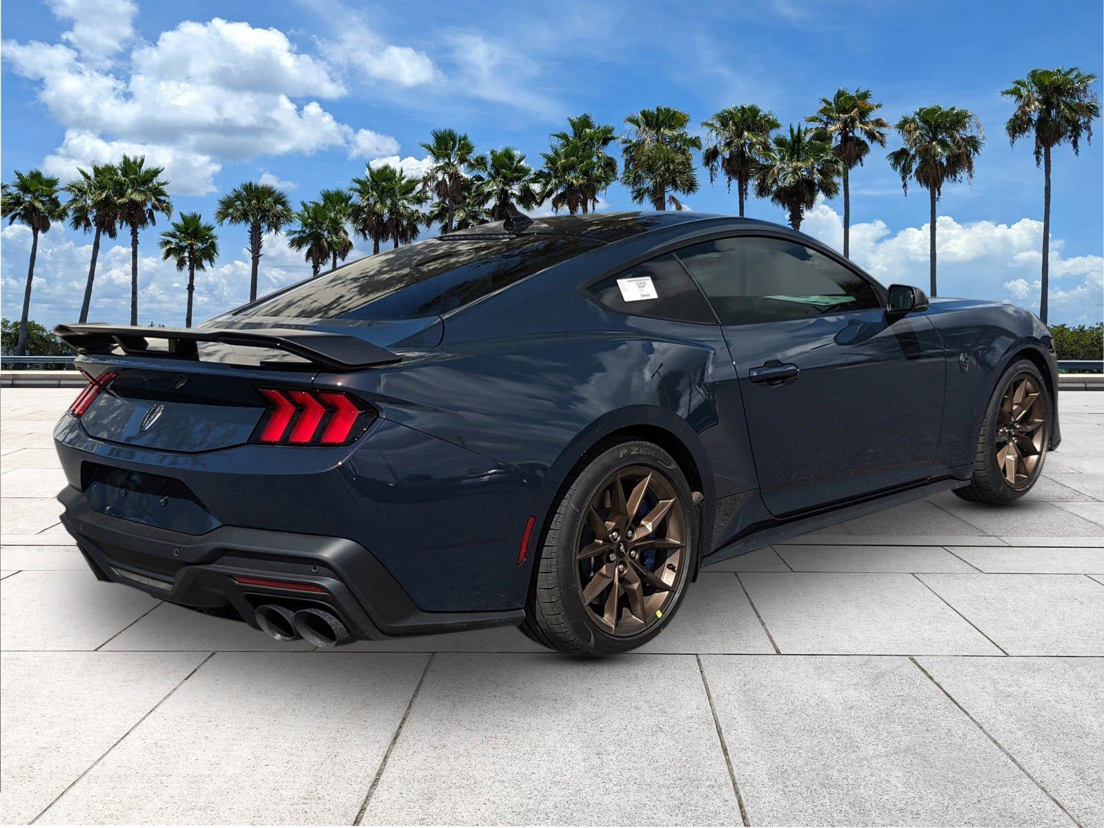 Ford Mustang Dark Horse - Thumbnail 8