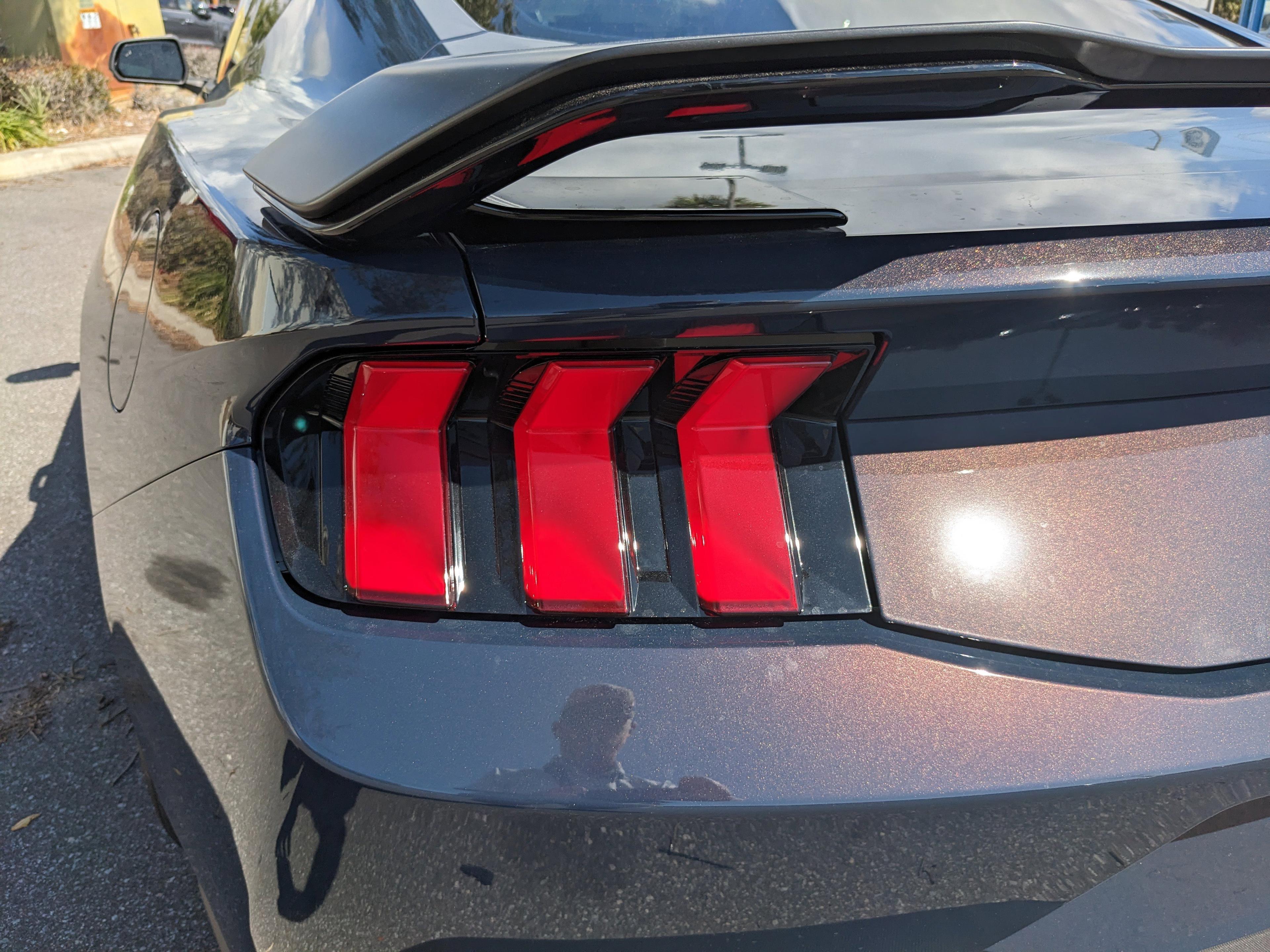 Ford Mustang Dark Horse - Thumbnail 12