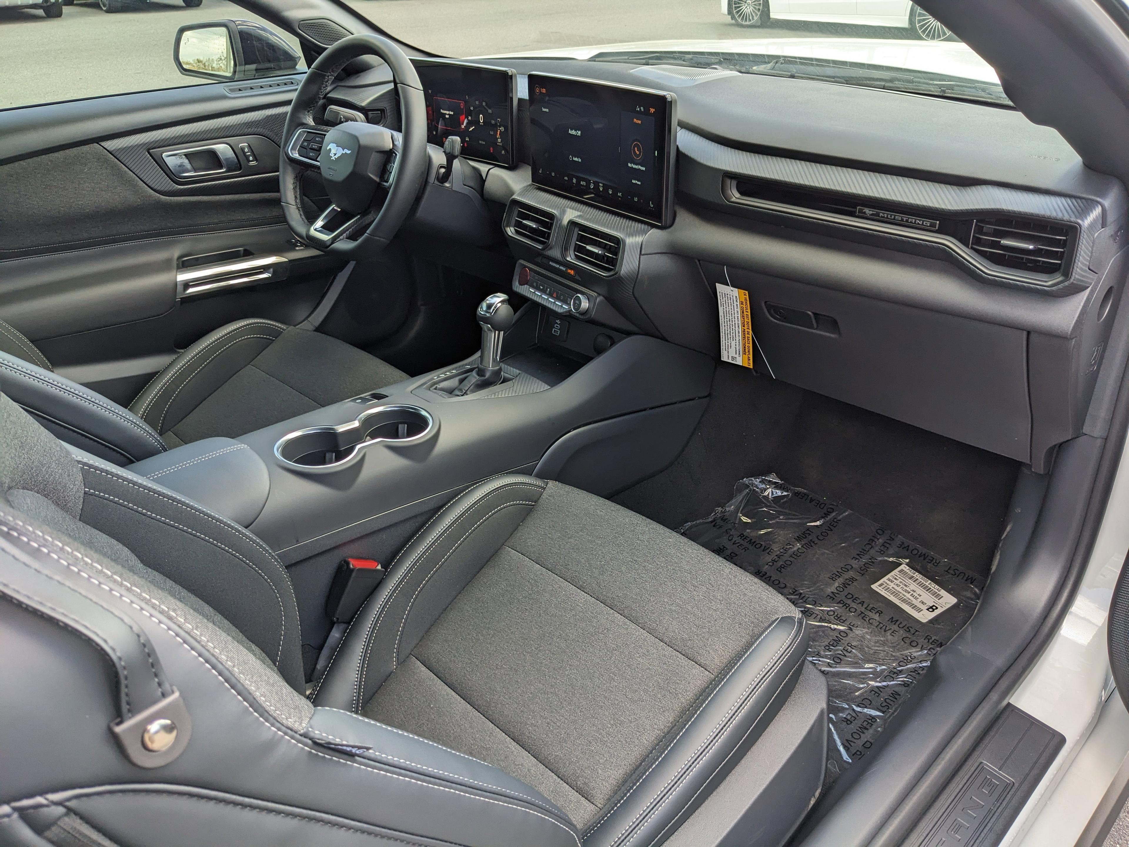 Ford Mustang Ecoboost - Thumbnail 13