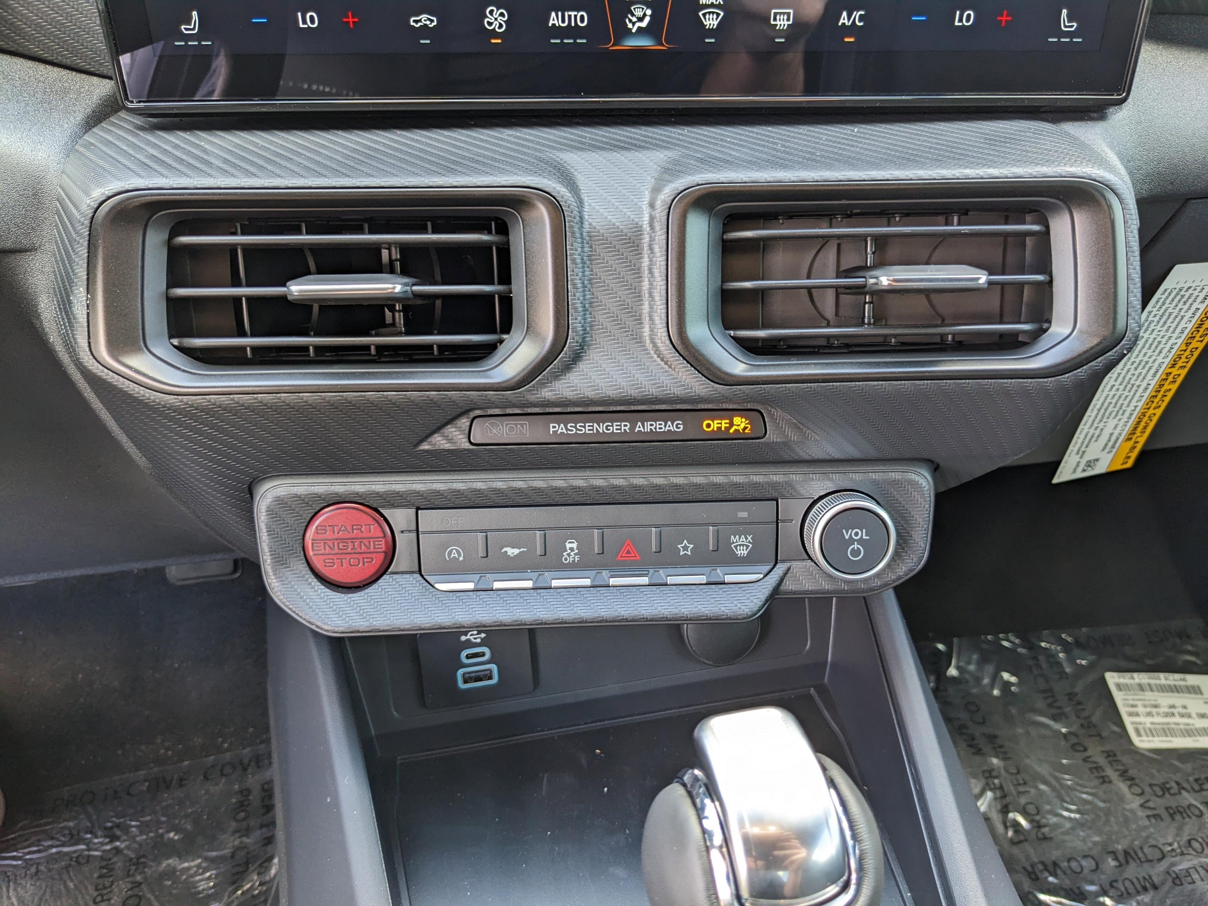 Ford Mustang Ecoboost - Thumbnail 19