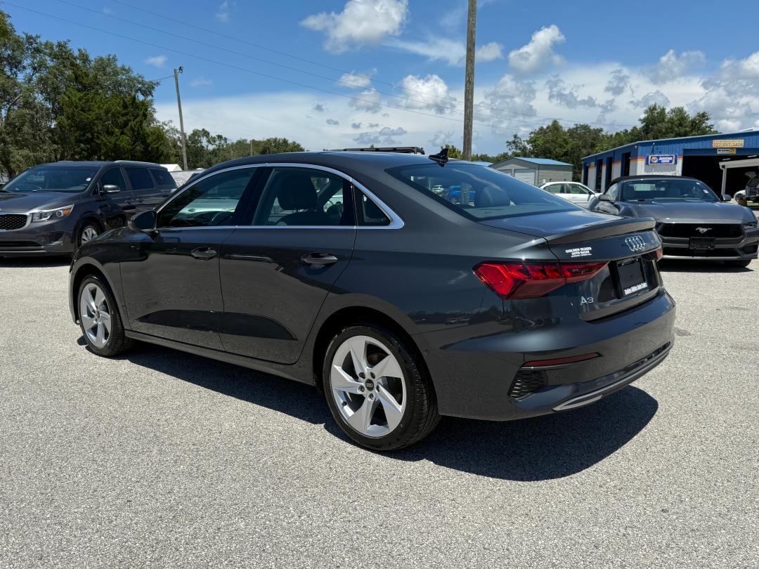 Audi A3 Premium - Thumbnail 3