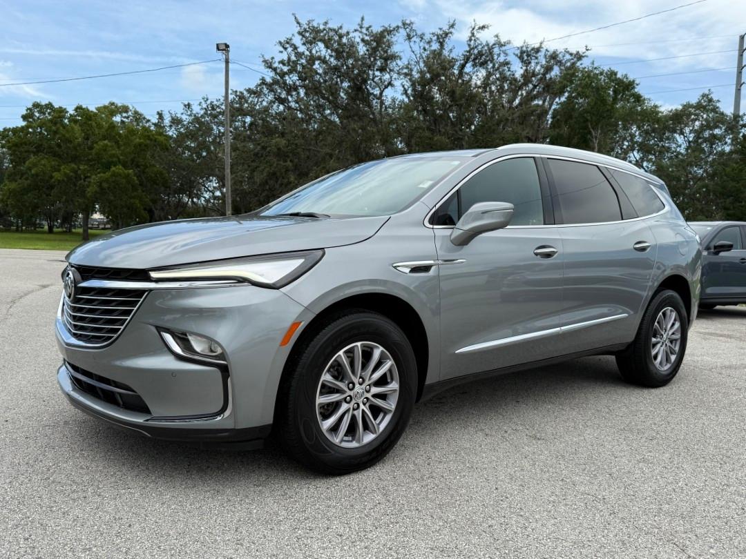 Buick Enclave Premium - View 1