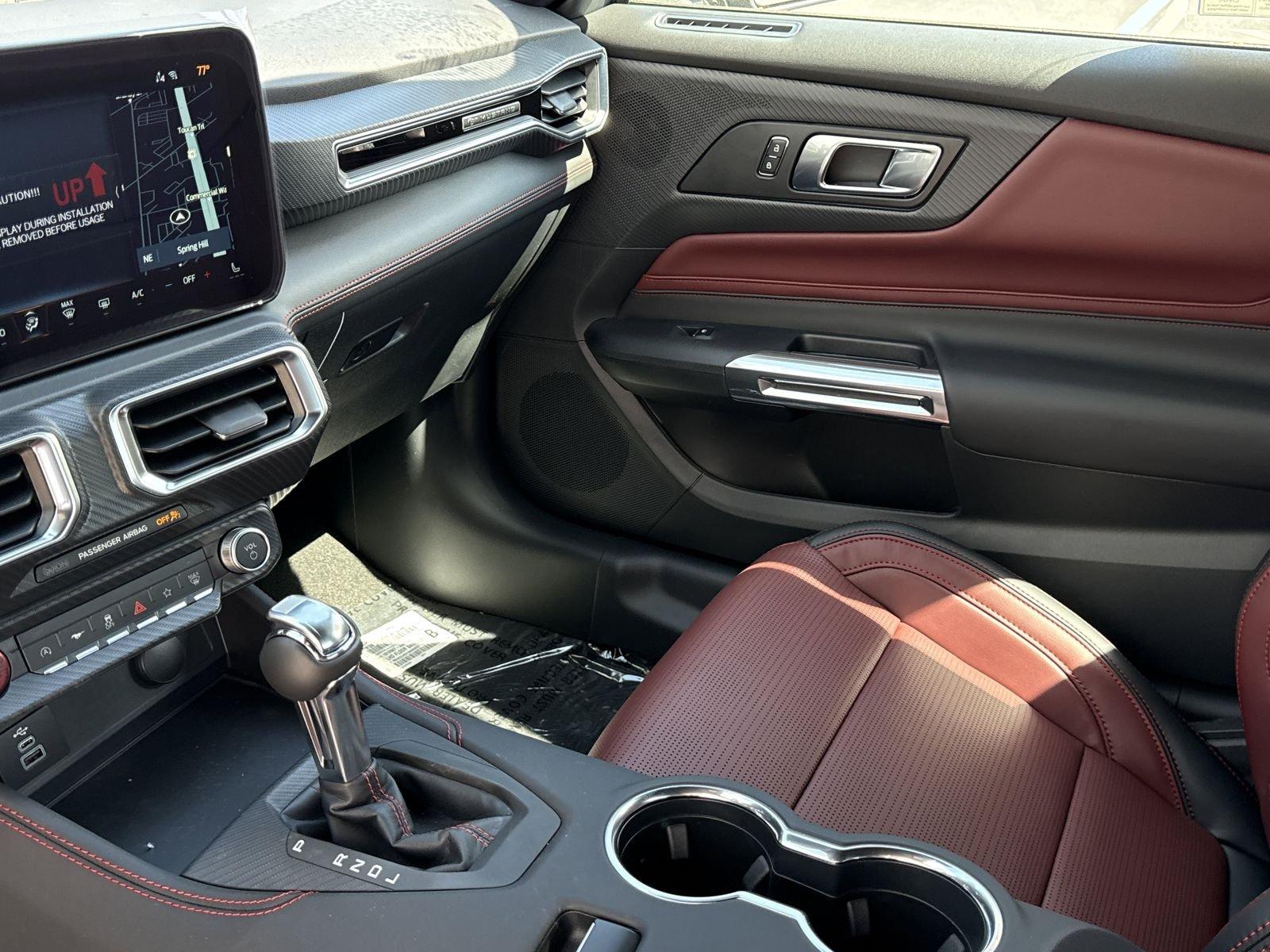 Ford Mustang Ecoboost Premium Rwd Convertible - Thumbnail 13