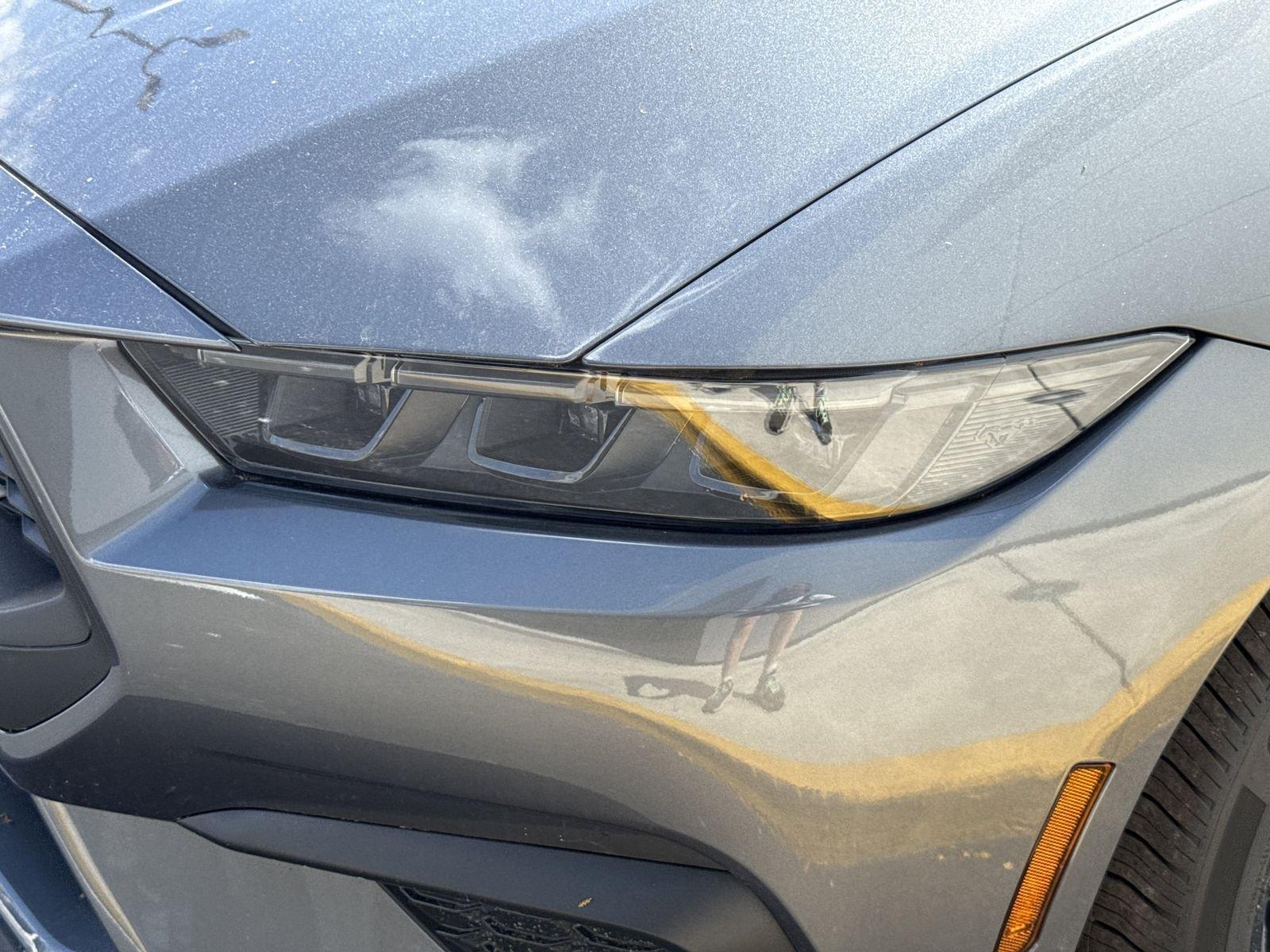 Ford Mustang Ecoboost Premium Rwd Convertible - Thumbnail 7