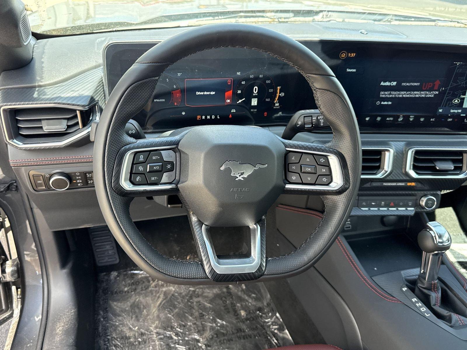 Ford Mustang Ecoboost Premium Rwd Convertible - Thumbnail 11