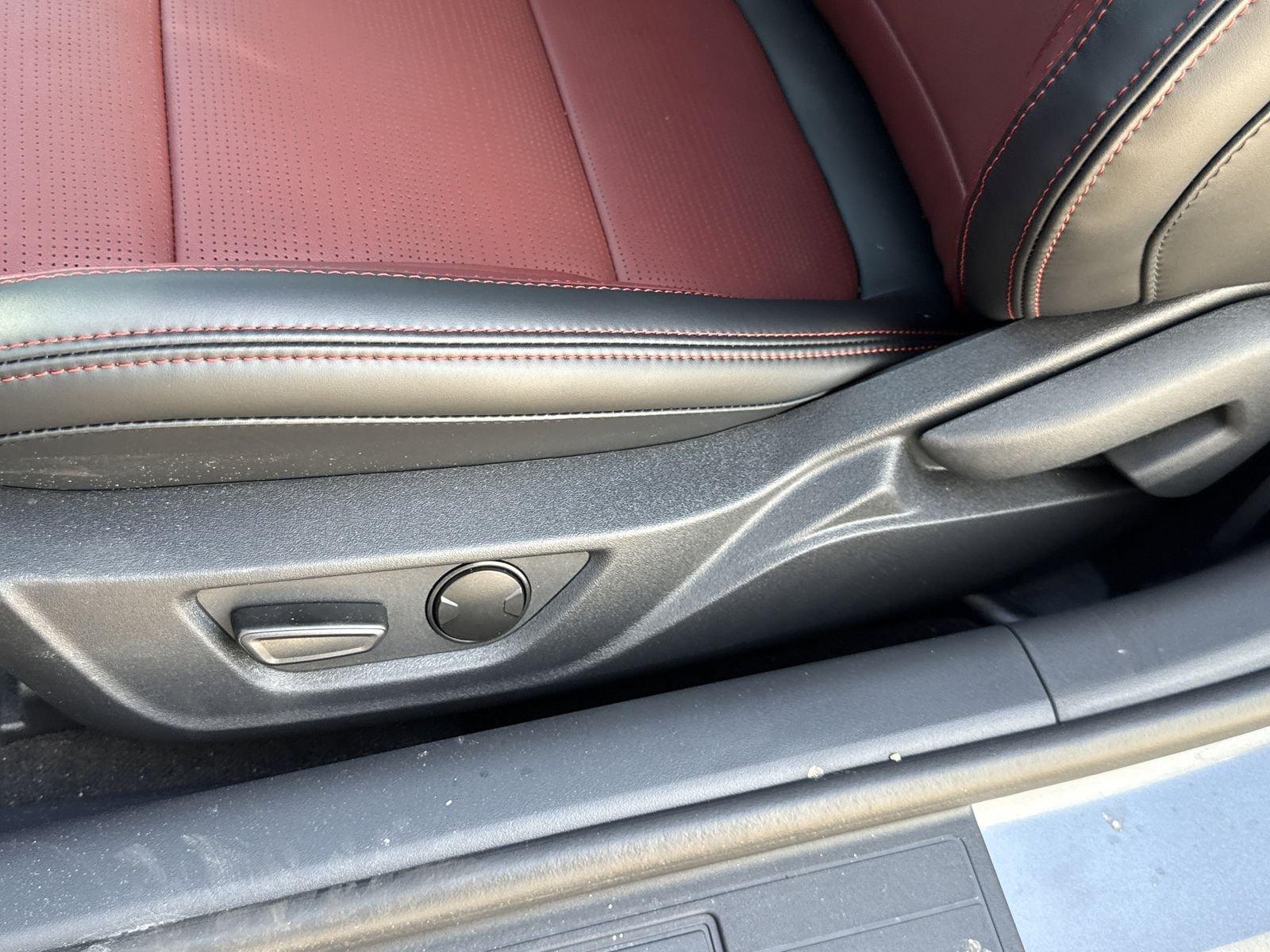 Ford Mustang Ecoboost Premium Rwd Convertible - Thumbnail 17