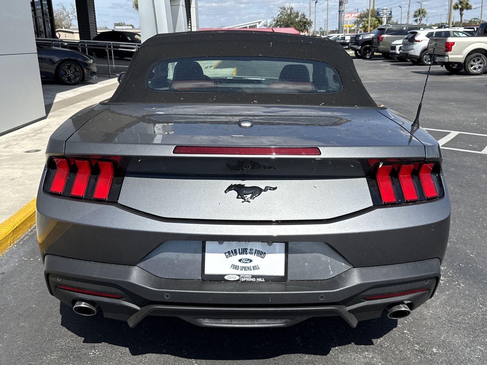 Ford Mustang Ecoboost Premium Rwd Convertible - Thumbnail 6