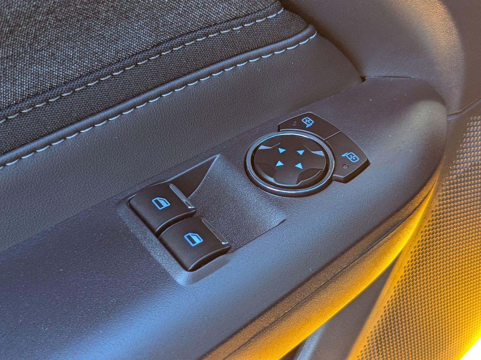 Ford Mustang Ecoboost Rwd Fastback - Thumbnail 15