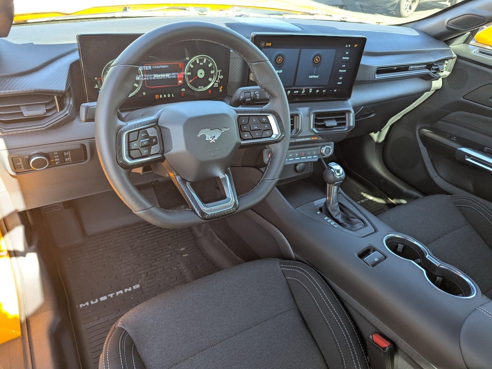 Ford Mustang Ecoboost Rwd Fastback - Thumbnail 10