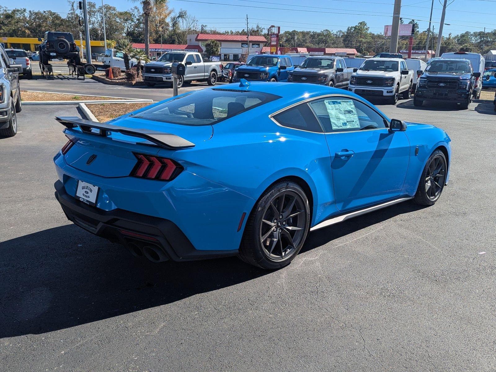 Ford Mustang Dark Horse Rwd Fastback - Thumbnail 5