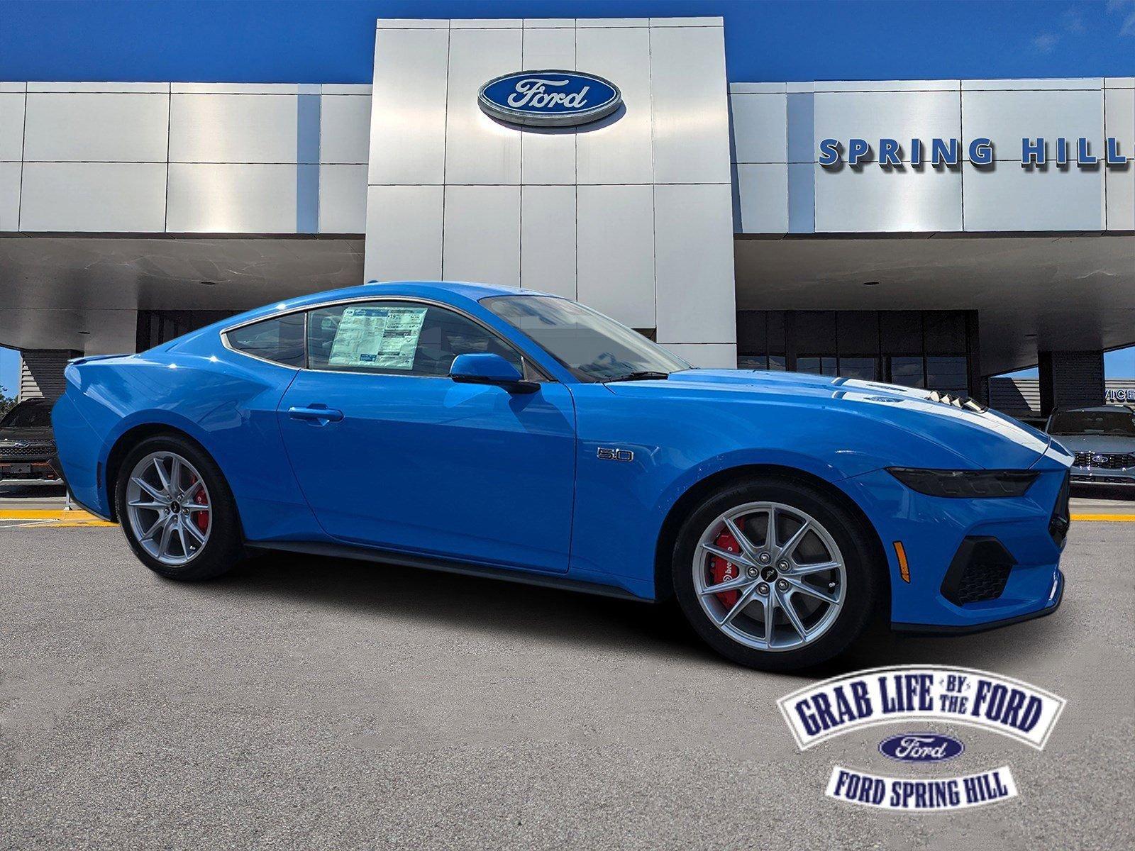 Ford Mustang Gt Premium Rwd Fastback - Thumbnail 2