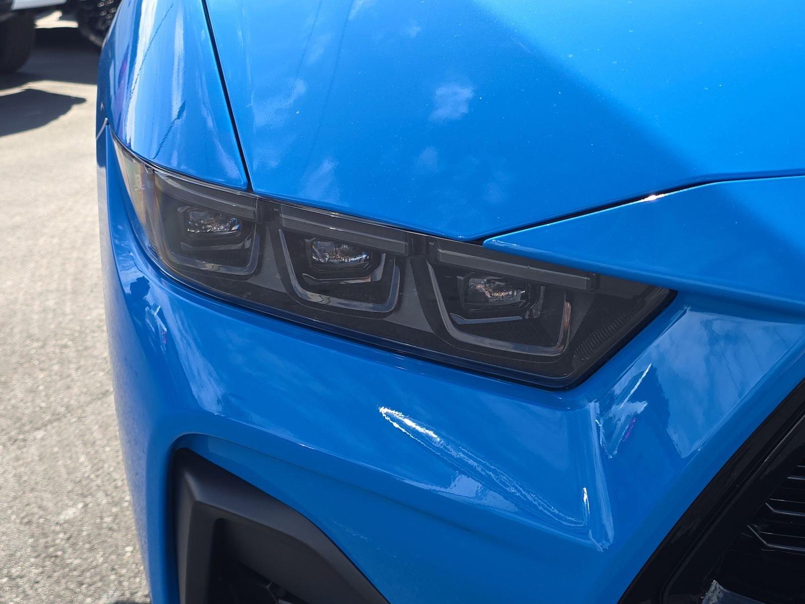 Ford Mustang Gt Premium Rwd Fastback - Thumbnail 8