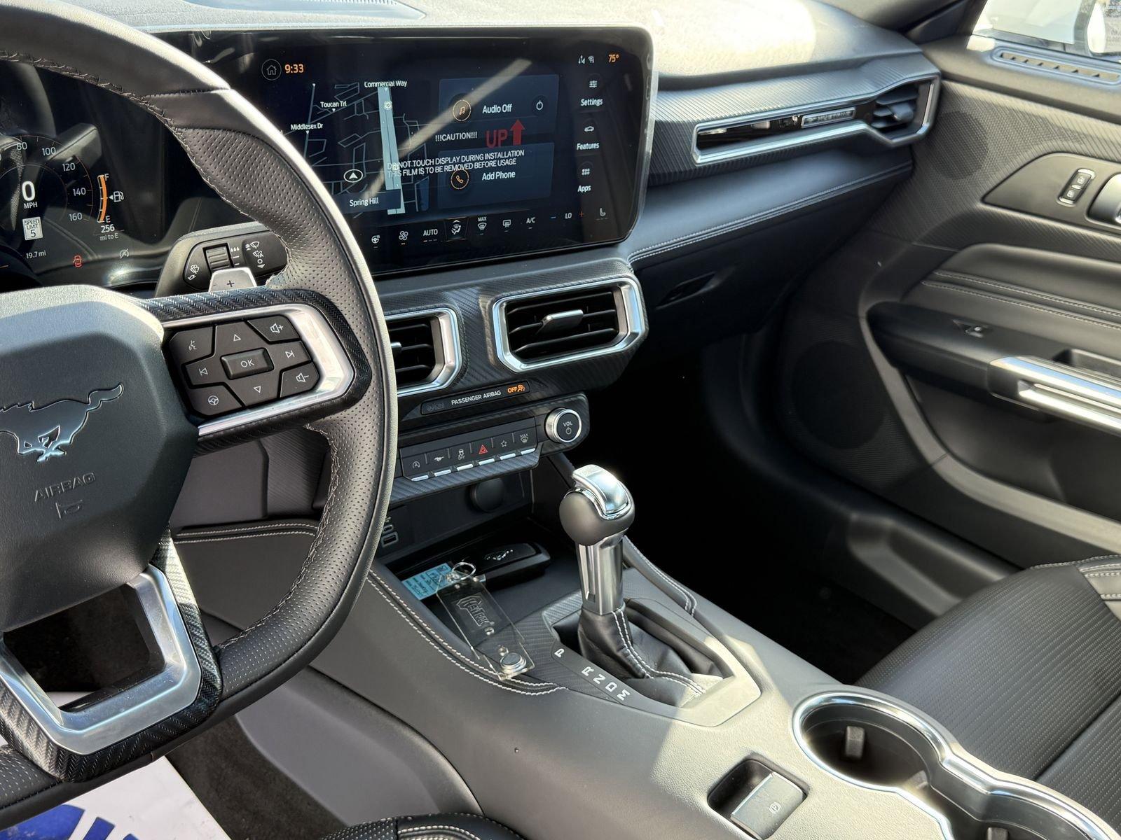 Ford Mustang Gt Premium Rwd Fastback - Thumbnail 13