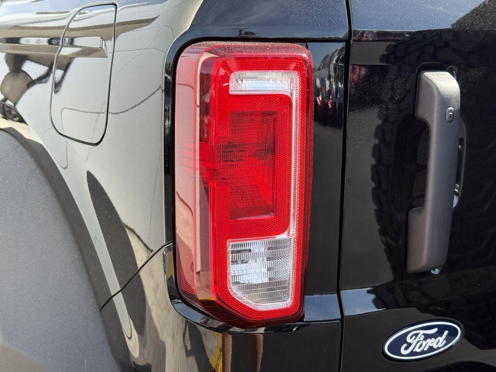 Ford Bronco Big Bend 4Wd 4 Door - Thumbnail 8