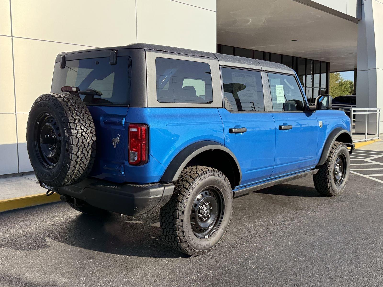 Ford Bronco Big Bend 4Wd 4 Door - Thumbnail 5