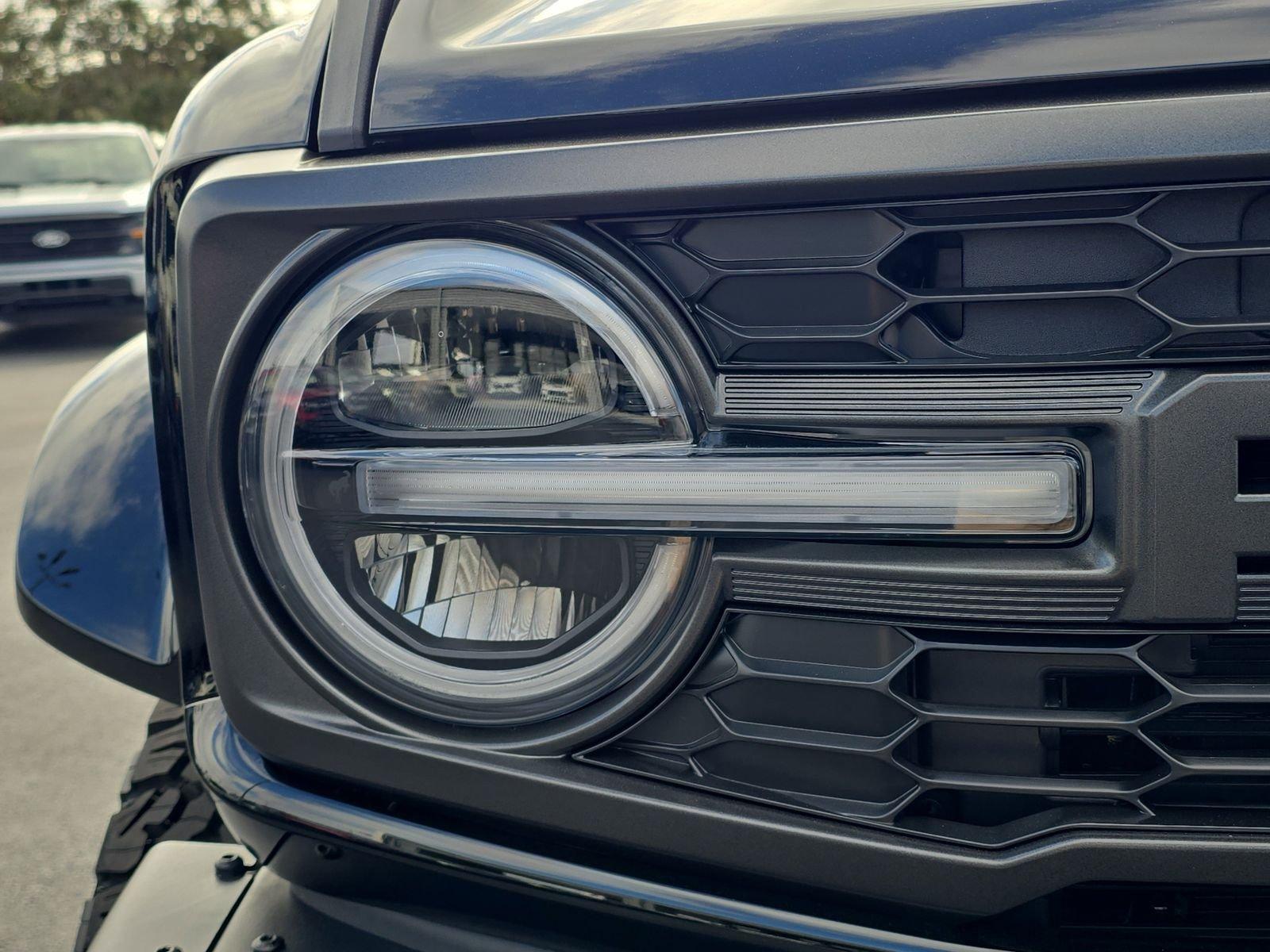 Ford Bronco Raptor 4X4 4 Door - Thumbnail 8