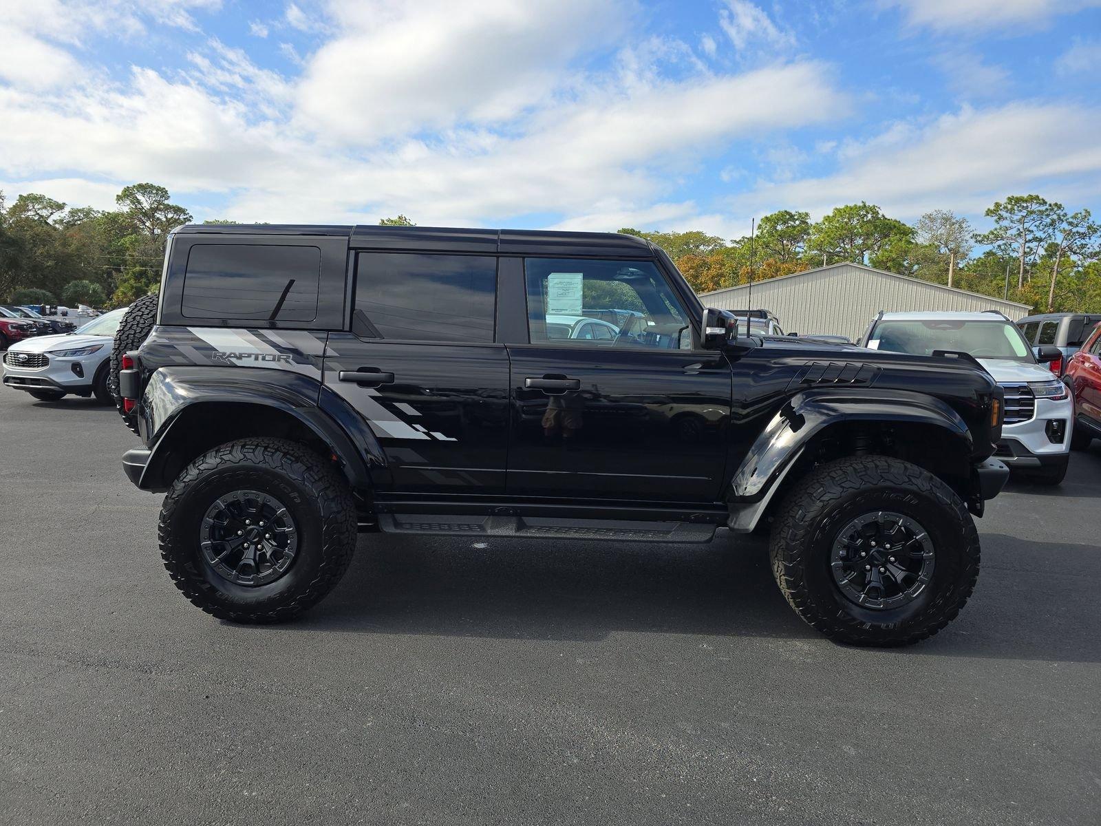 Ford Bronco Raptor 4X4 4 Door - Thumbnail 4